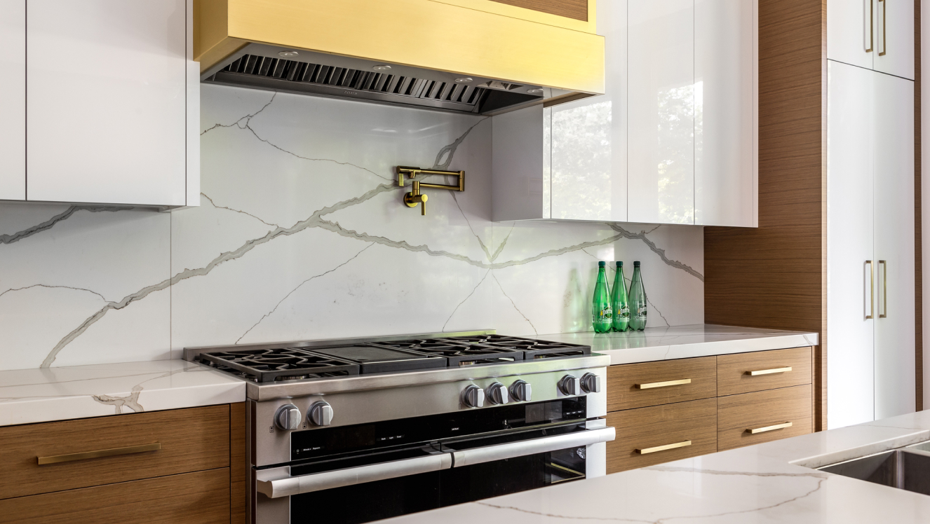 https://olympickitchens.ca/wp-content/uploads/2022/02/olympic-kitchens-kitchen-showroom-designer-toronto-services-img.jpg